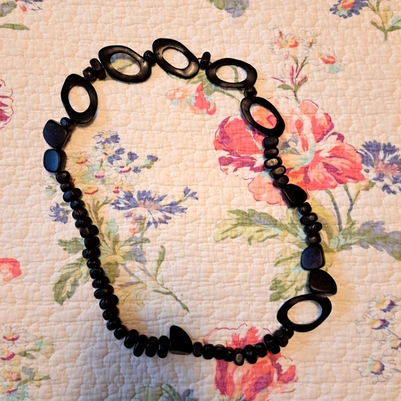 Tagua nut necklace, 35" long - Picture 2 of 4